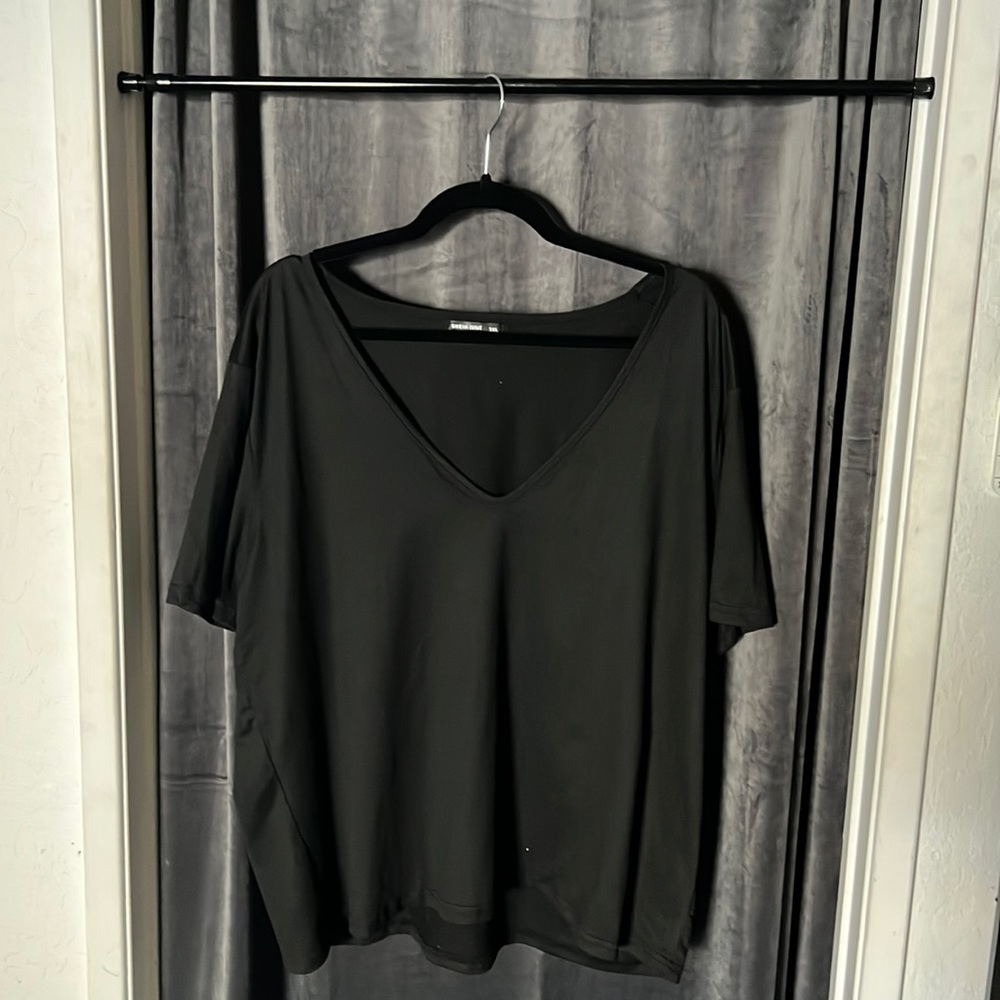 Shein womens black vneck T-shirt